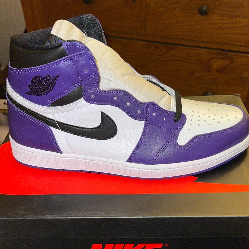 NIKE AIR JORDAN RETRO 1 COURT PURPLE 2.0 SIZE 13 DS